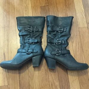 Rialto strap heel boots 9 1/2